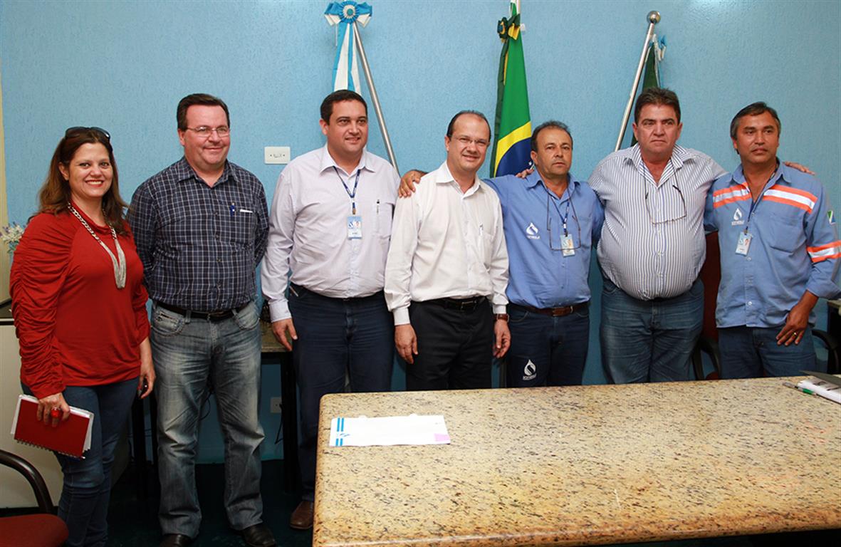 Reunião com o prefeito de Santa Rita do Pardo, Cacildo Dagno Pereira
